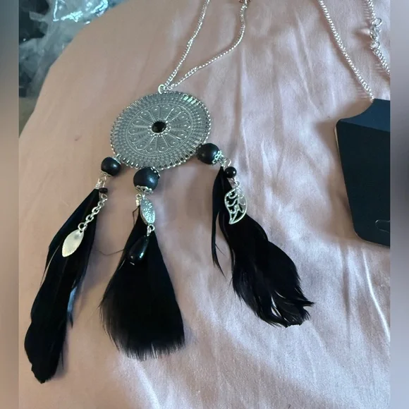 Silver and Black Feather Pendant Necklace NWT - Picture 5 of 5